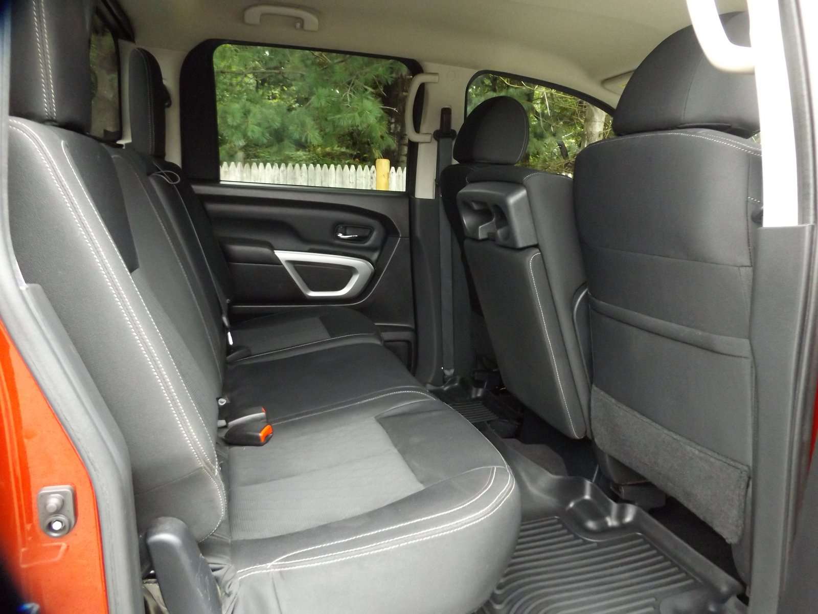 2016-2023 Nissan Titan – Rear 60/40 Seat Cover