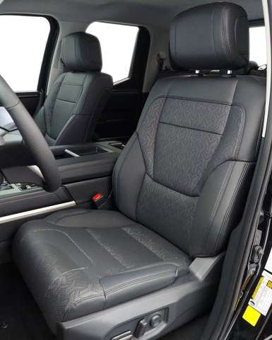 2022+ Toyota Tundra – Front Bucket Seat Covers